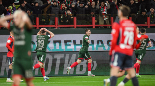 Nestvaran gol u derbiju Moskve – igrači se hvatali za glavu VIDEO