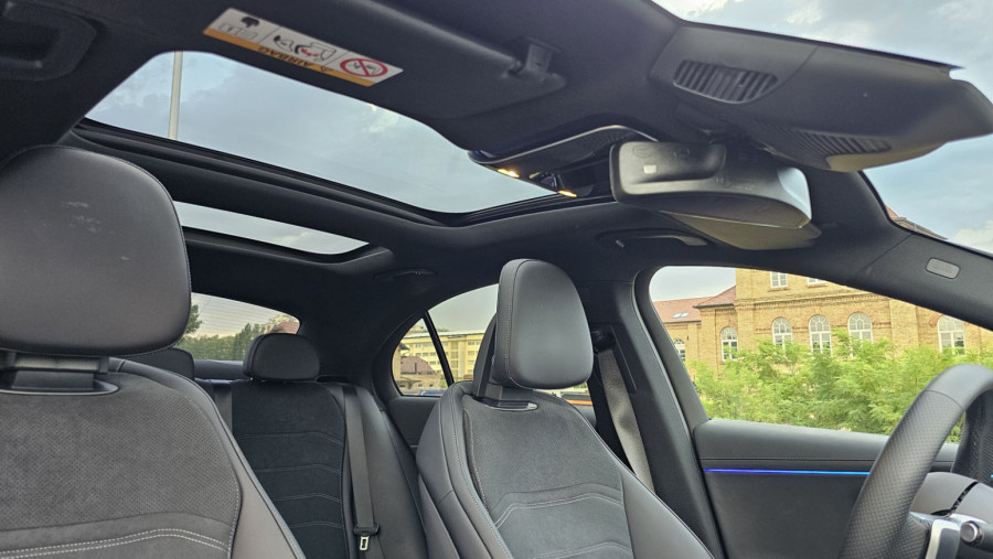 Test: Mercedes E220d 4MATIC – tradicionalno u modernom