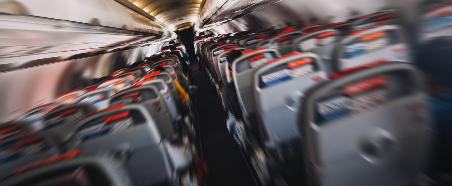 Horor na letu: U avionu buknuo požar, zavladala opšta panika VIDEO