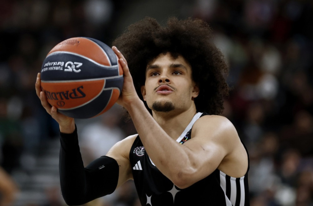 Pariz izvukao živu glavu pred dolazak u Beograd