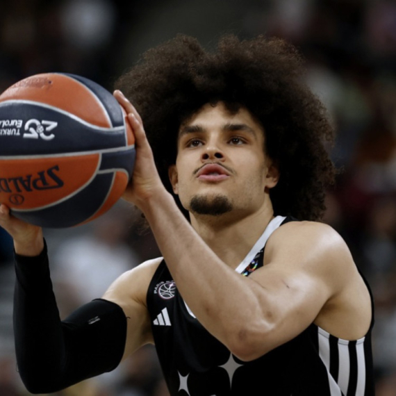 Pariz izvukao živu glavu pred dolazak u Beograd