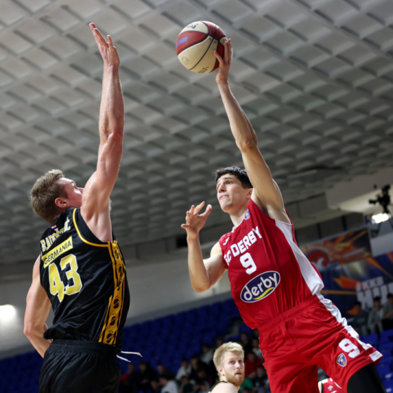 Gegić i Ilić "sami" pobedili Split