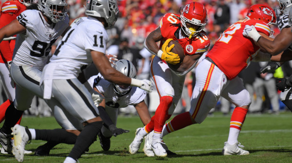 Čifsi "zgazili" Rejderse – Steford kao niko nikada