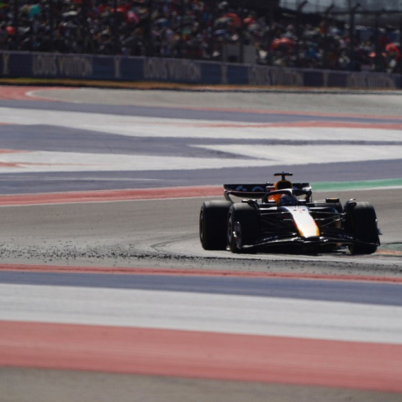 Red Bul kažnjen zbog ometanja Landa Norisa