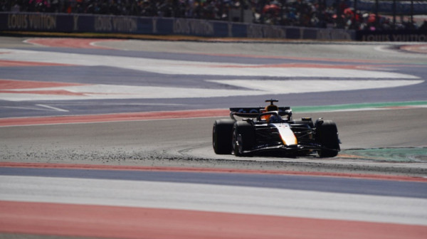 Red Bul kažnjen zbog ometanja Landa Norisa