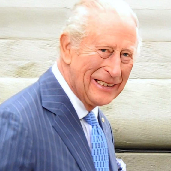 Kralj Čarls tajno snimio podkast: "Stvar je hitna..." FOTO/VIDEO