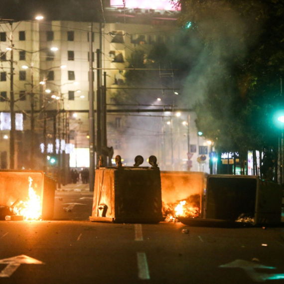 Nasilje – jedina ideologija blokadera; Haos u Mionici, nož u centru Beograda i pucnjava u Pionirskom parku