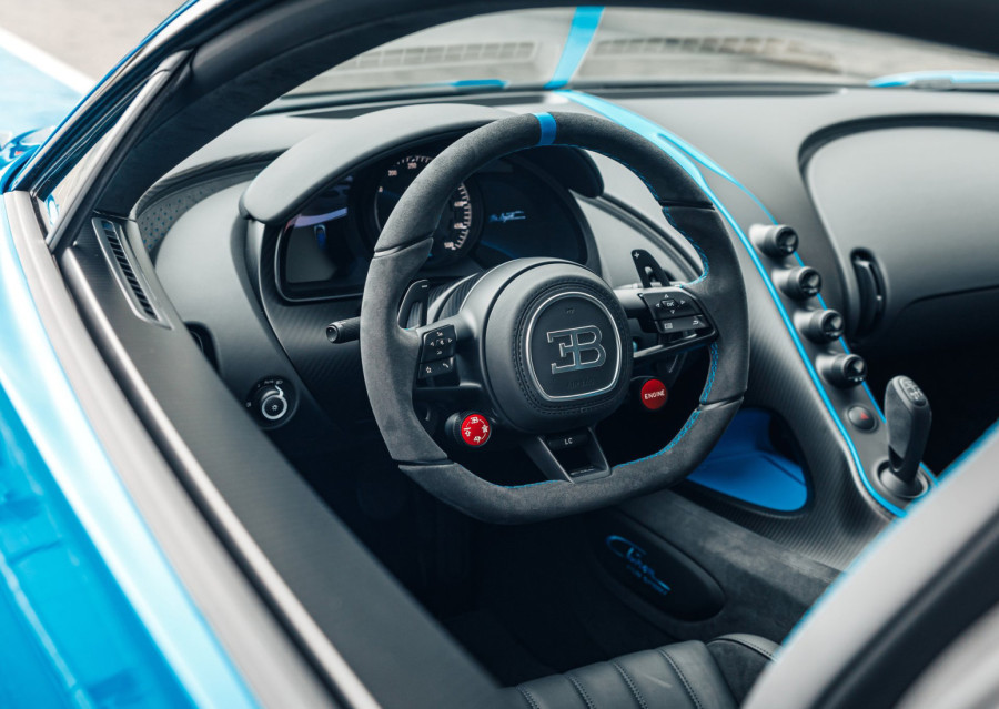 Farovi skuplji od Lamborghinija: Jutjuber otkrio sumanutu cenu popravke Bugattija VIDEO