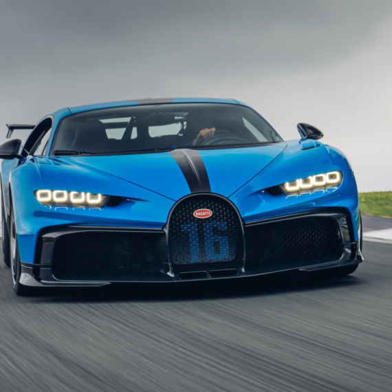 Farovi skuplji od Lamborghinija: Jutjuber otkrio sumanutu cenu popravke Bugattija VIDEO