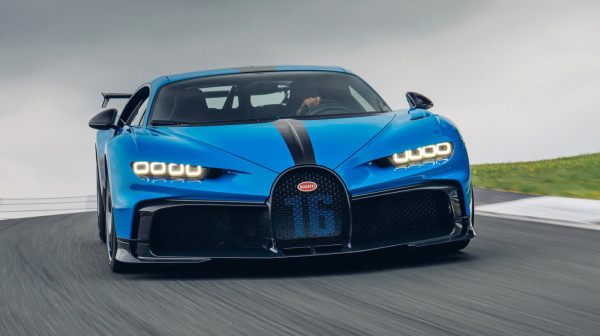 Farovi skuplji od Lamborghinija: Jutjuber otkrio sumanutu cenu popravke Bugattija VIDEO