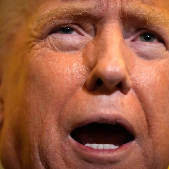 Tramp pobesneo na svoje protivnike: "Ludaci su izgubili kompas"