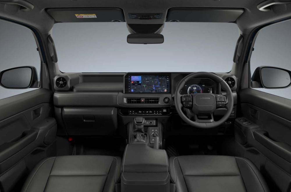 Stigao je Land Cruiser FJ: Novi Toyotin terenac retro dizajna FOTO