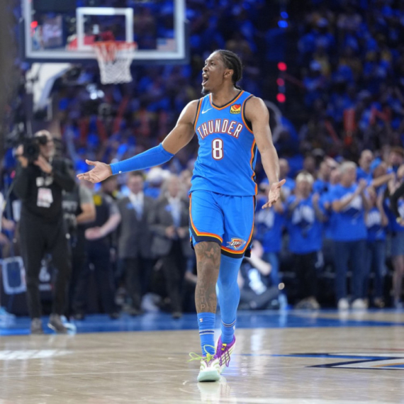 Oklahoma oslabljena na premijeri