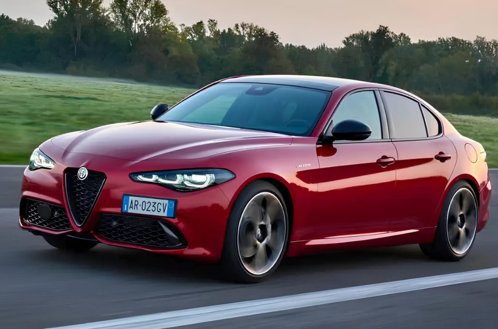 Alfa menja planove: Giulia i Stelvio "živeće" duže nego što se očekivalo