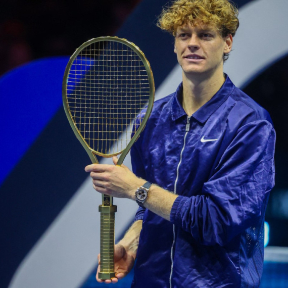 Siner "napadnut" u Italiji: "Popričaj sa Noletom, bogatstvo se ne meri..."