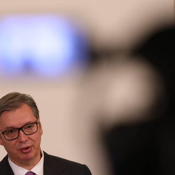 Vučić: Smeta im taj park jer je klica otpora; Nismo koristili zvučni top, a napadaju nas