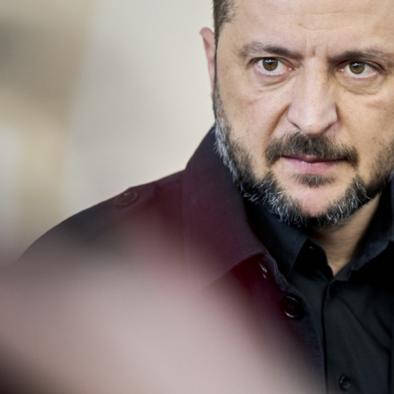 Zelenski: Pritisnite ih