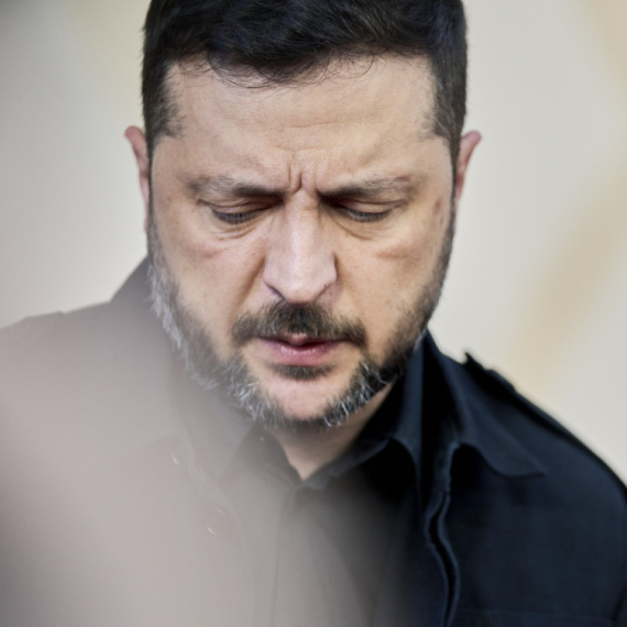 Javio se Zelenski: Situacija je teška; Spremaju se "duboki udari"