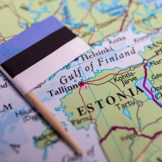 Skandal u Estoniji; Poslanik "tankovao" 46 puta; Sad mu preti zatvor