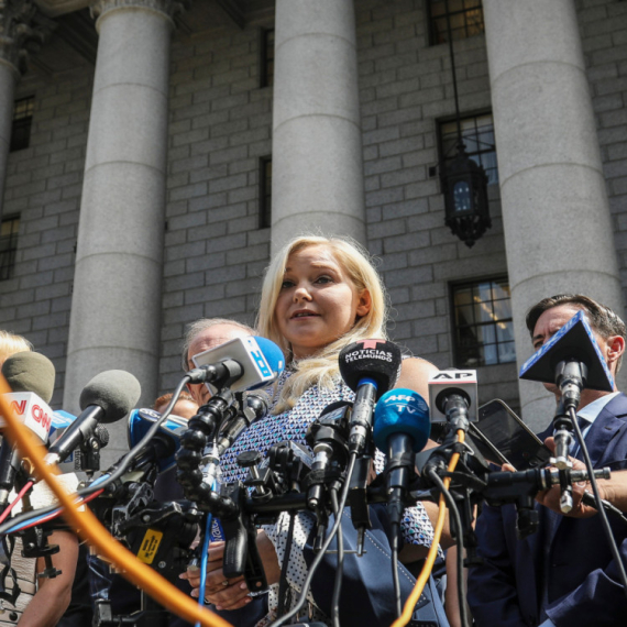 "Brutalno me je silovao izraelski premijer": Šok navodi žrtve Epstajna; Predvidela svoju smrt? FOTO