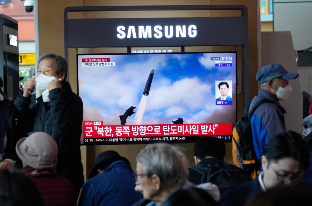 Kim ponovo provocira; Ispaljene rakete ka Seulu FOTO