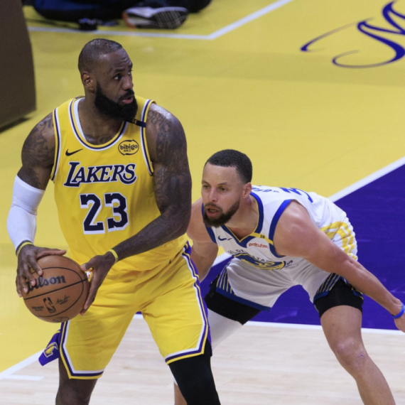 "Money, money, money": Kari konačno prestigao Džejmsa, Jokić jedva u Top 10