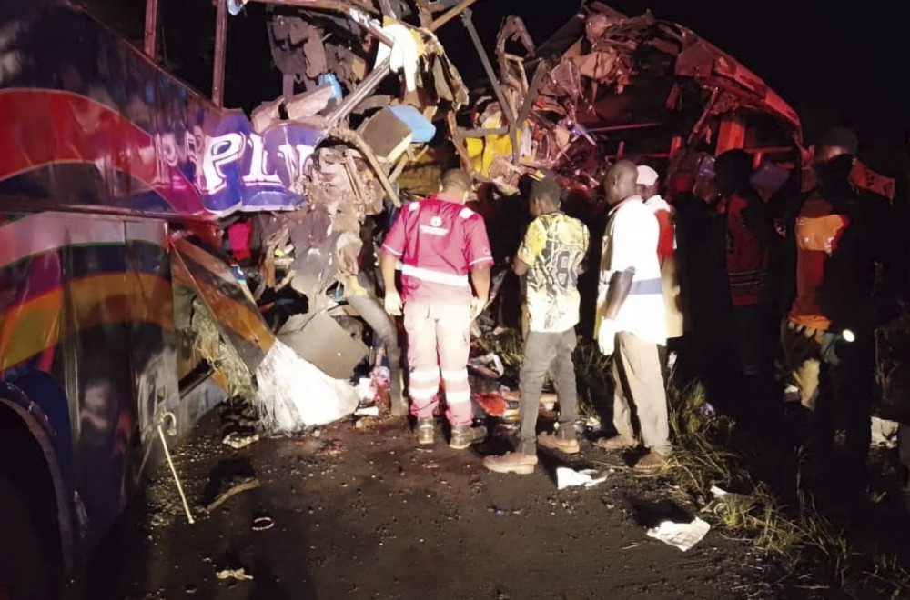 Stravičan sudar; Najmanje 63 osobe poginule FOTO