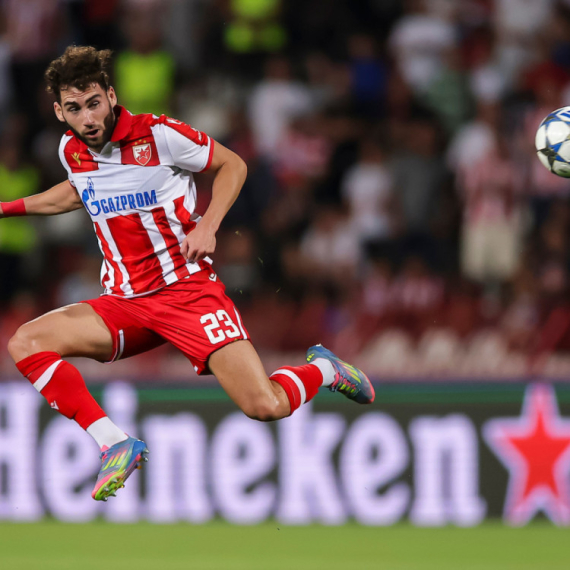 Oglasio se agent Zvezdinog fudbalera: Evo da li Tiknizjan napušta Beograd