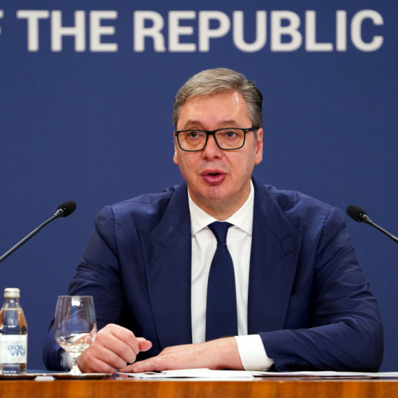 Vučić danas na sednici Vlade Srbije: Glavna tema sankcije NIS-u, pozvani i svi direktori javnih preduzeća