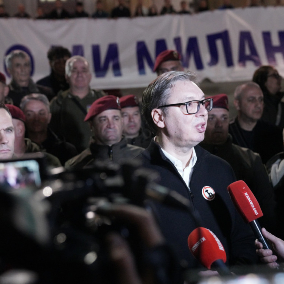 Vučić: Neko želi nasilje po svaku cenu – oni su pucali na Milana Bogdanovića