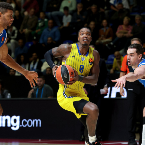 Voker zabrinut – niko ne zna kada će na teren