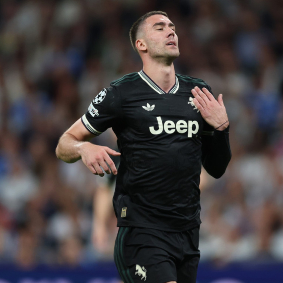 Stanje Vlahovića je sve gore – mora na operaciju?