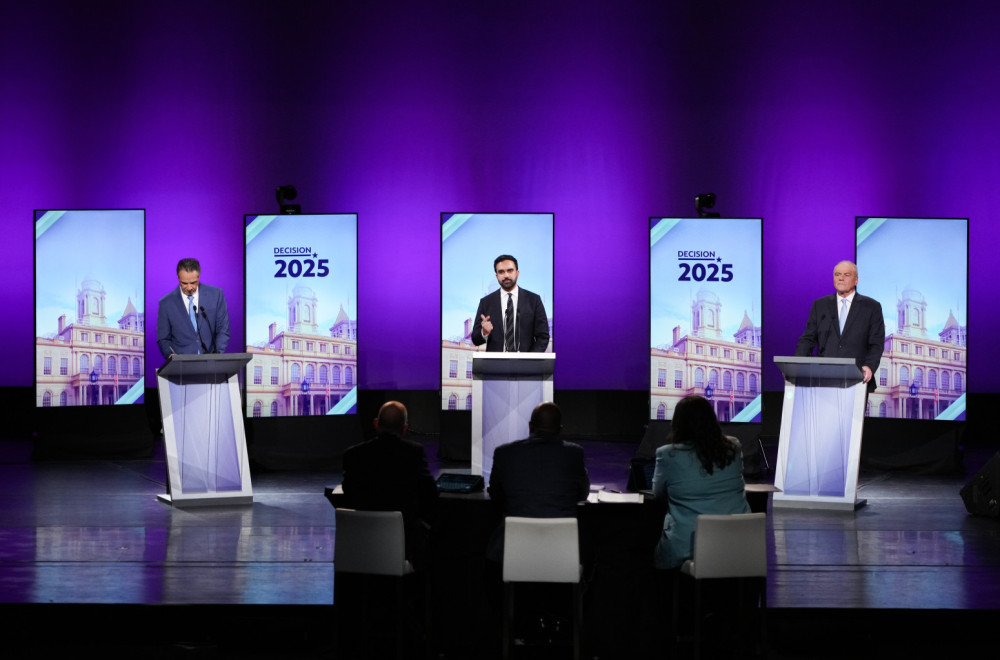 Haos na debati u Njujorku: Kandidati za gradonačelnika razmenili "udarce" i brutalne uvrede