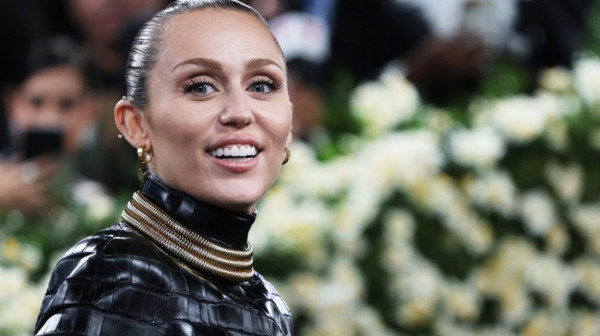 Majli Sajrus snimila pesmu za nastavak Avatara: "Ovo za mene ima duboko značenje"