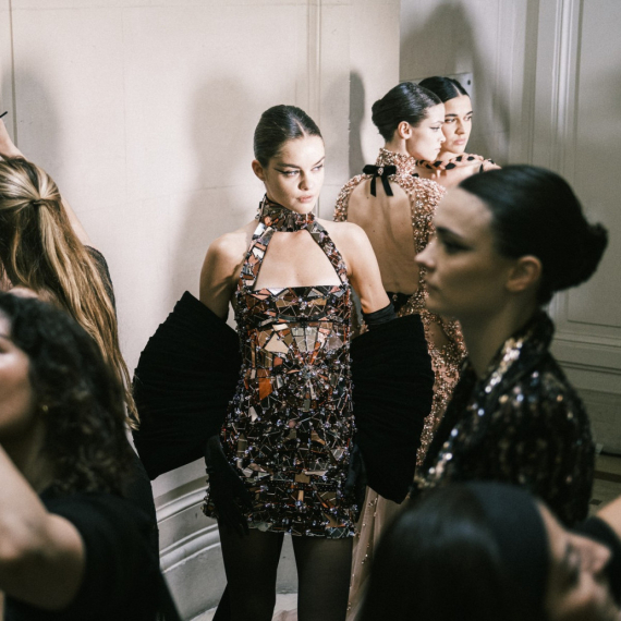 Lepota ove Srpkinje je očarala Holivud: I slavne sestre su zanemele pred njom FOTO/VIDEO