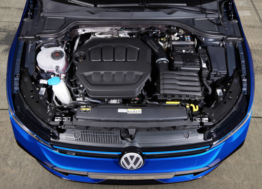 Nemačka menja planove: Benzinci i dizelaši možda neće nestati 2035!