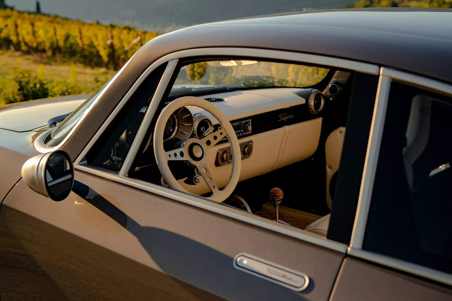 Ovaj Alfa Romeo je toliko lep da bi i Ferrari pocrveneo od zavisti FOTO