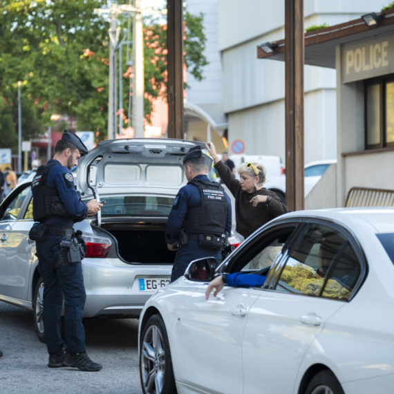 Opljačkan još jedan muzej u Francuskoj: Ukradeno 2.000 zlatnika i srebrnjaka FOTO