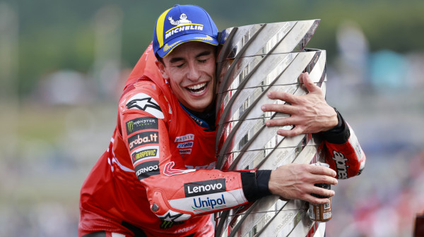 Osvojio titulu, pa završio sezonu