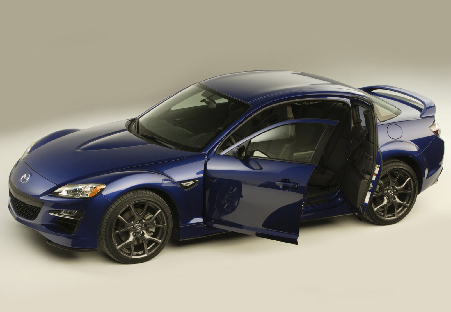 Duh Mazde RX-8 živi, ali sada nosi Škodin amblem FOTO