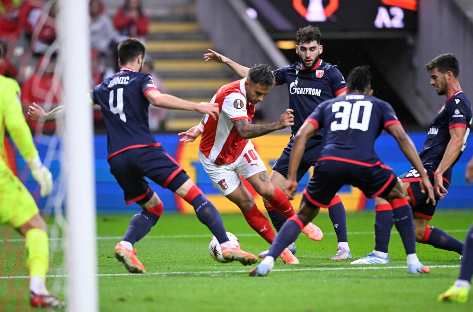 Zvezda završila portugalsku turneju sa 0/2; "Sramota"; Poznate nove informacije o stanju Arnautovića