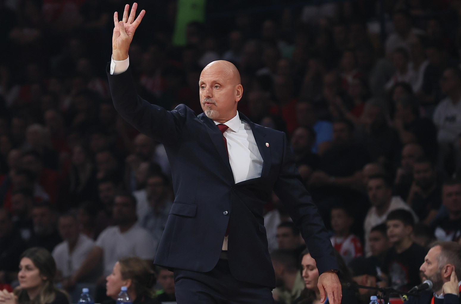 Obradović: "Ne može ovako da se igra" VIDEO