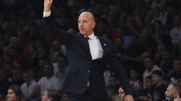 Obradović: "Ne može ovako da se igra" VIDEO