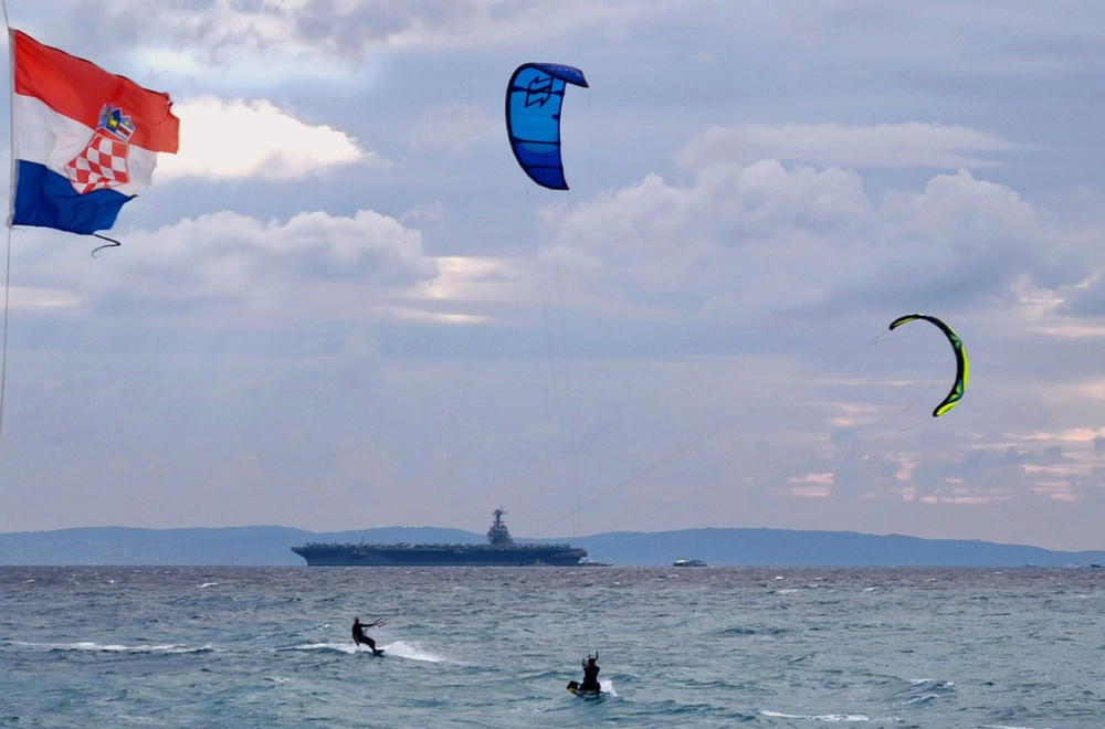 Najveći ratni brod ikada izgrađen danima u komšiluku: Koliko će biti u hrvatskim vodama? FOTO/VIDEO