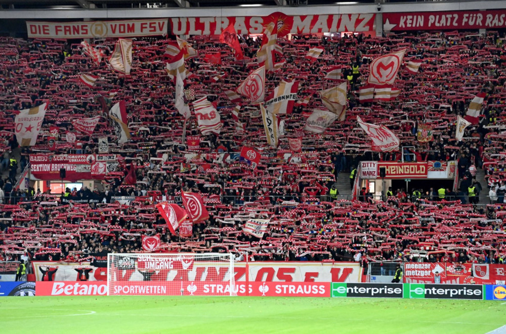 Navijači Majnca provocirali pristalice Zrinjskog: "Živeli partizani" VIDEO