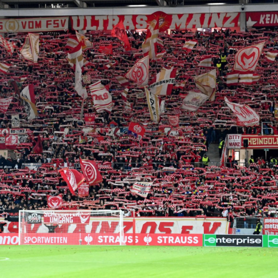 Navijači Majnca provocirali pristalice Zrinjskog: "Živeli partizani" VIDEO