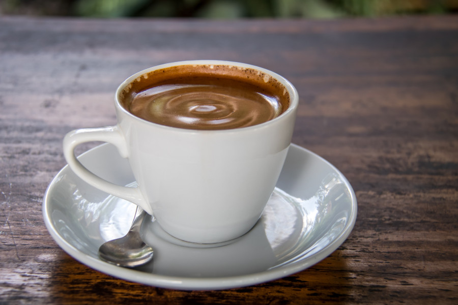 Kafa radi jednu stvar mozgu, čak i bez kofeina