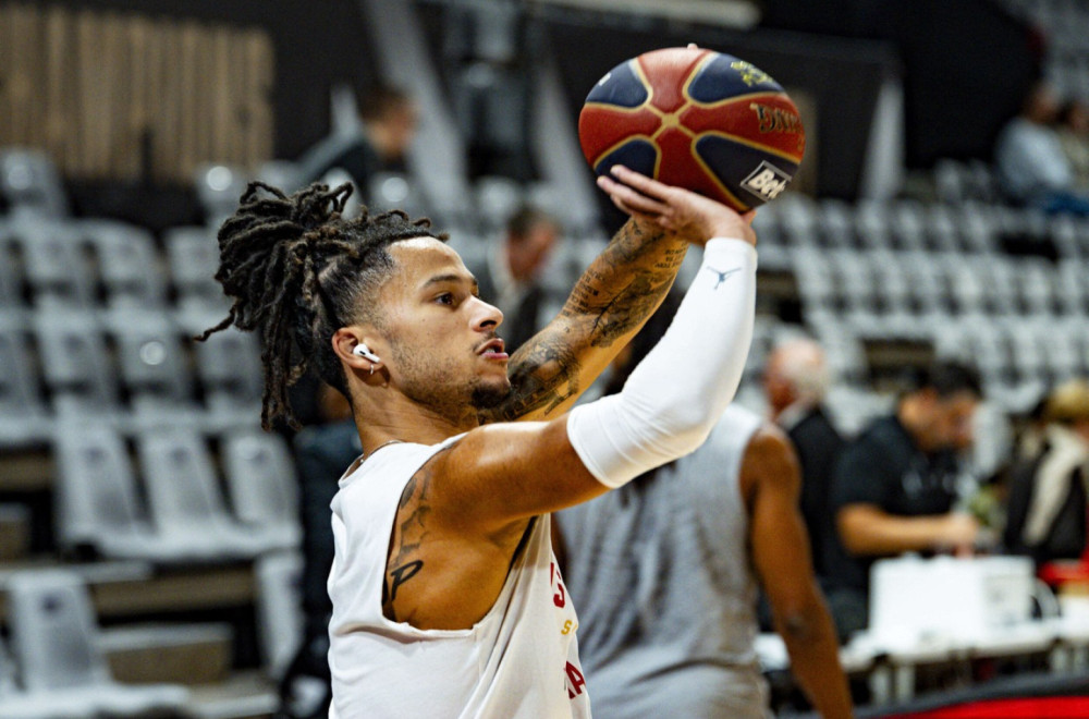 Strazel predvodi Francusku u kvalifikacijama za SP