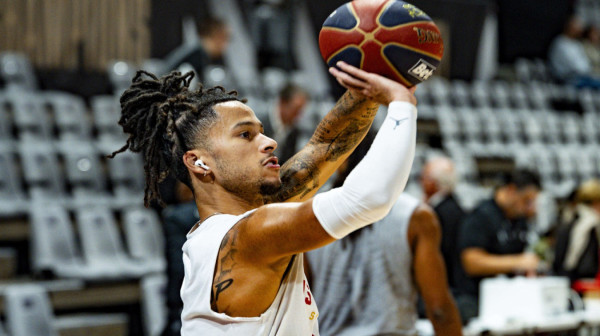 Strazel predvodi Francusku u kvalifikacijama za SP