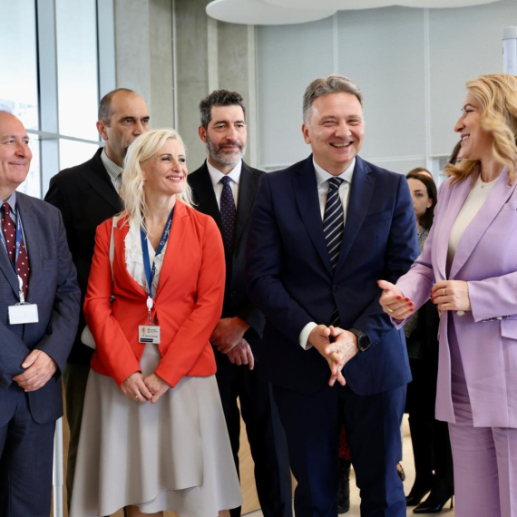 Deset gradova i opština u Srbiji nastavlja digitalnu transformaciju kroz projekat eUprava za sve